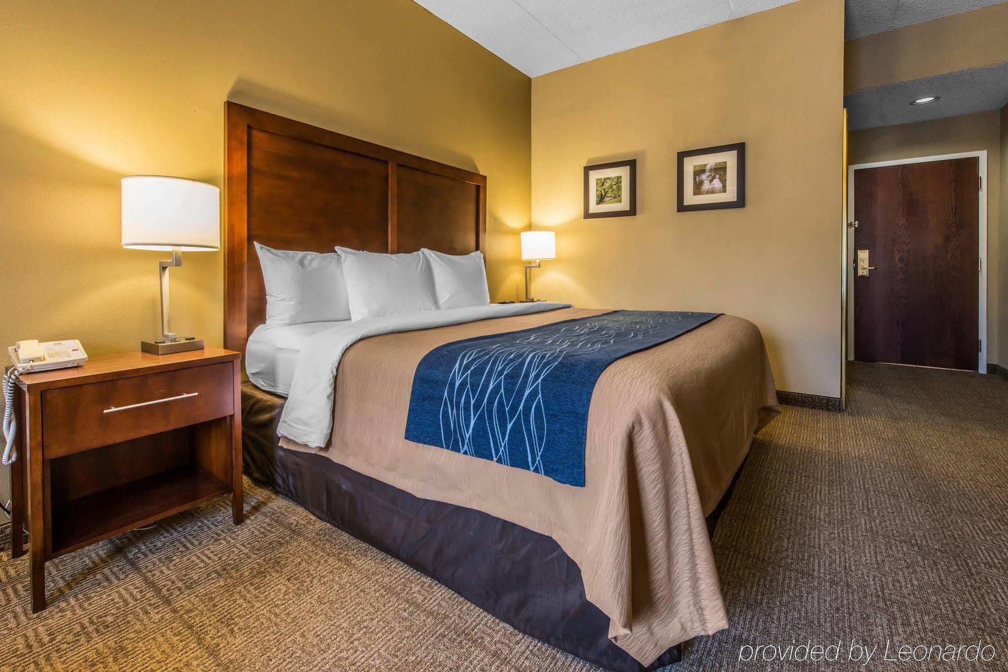 Comfort Inn Aikens Center Мартинсберг Экстерьер фото